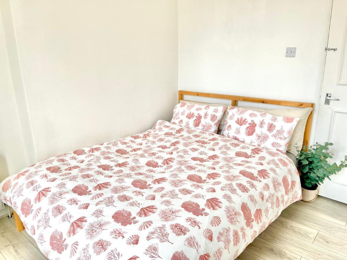 Archway Station Big Bedroom Flat London Eksteriør billede